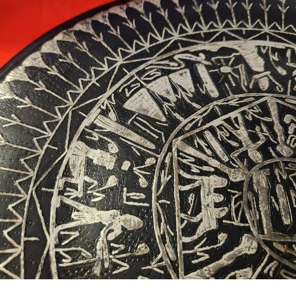 Beautiful Handmade Multi-metal Egyptian Hieroglyph Plate 12" Diameter no dings - Picture 3 of 4